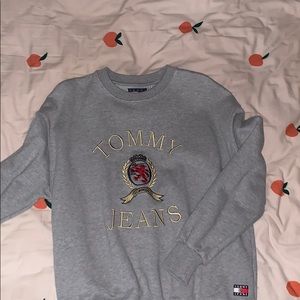 Tommy vintage crew neck